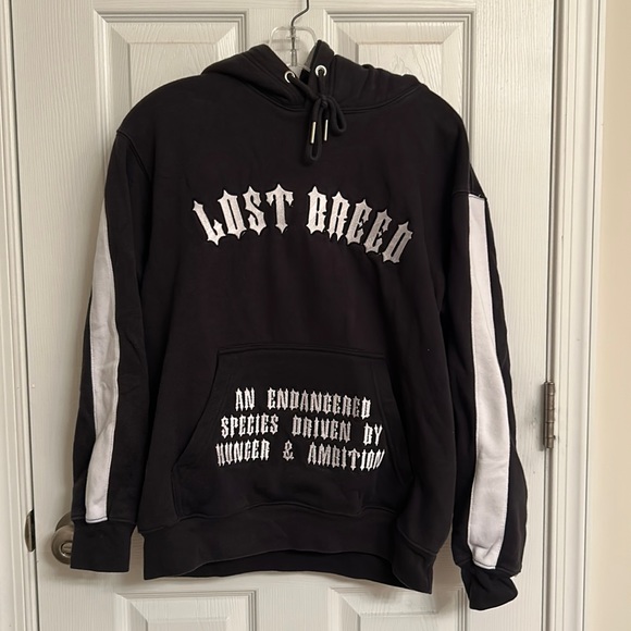 Lost Breed Black Long Sleeve Hoodie Cotton-blend Kangaroo Pocket Men’s Small EUC - Picture 1 of 10
